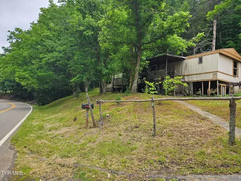 8300 Warrensburg Road Road Mosheim Tn 37818, Mosheim, TN 37818