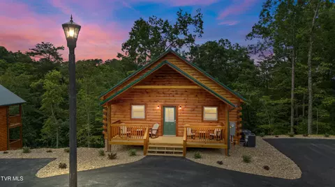 2939 Fiddlers Creek Way Pigeon Forge Tn 37863, Pigeon Forge, TN 37863