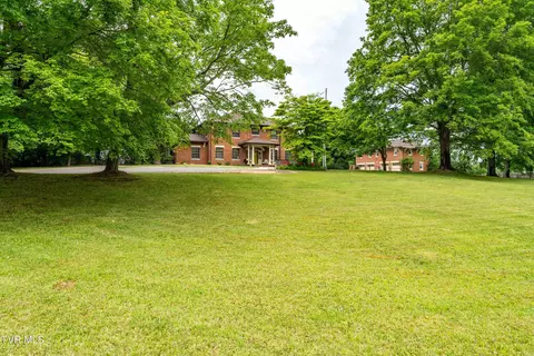 Exterior - 2107 Bartlett Street Johnson City Tn 37601, Johnson City, TN 37601 photo 7 of 29