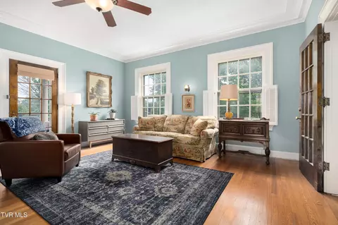 Living - 2107 Bartlett Street Johnson City Tn 37601, Johnson City, TN 37601 photo 2 of 8