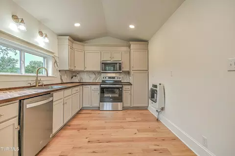 1025 Fairmount Avenue Bristol Va 24201, Bristol, VA 24201 photo 13