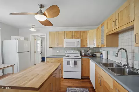 Kitchen - 744 NE Hurricane Road Wise Va 24293, Wise, VA 24293 photo 3 of 3