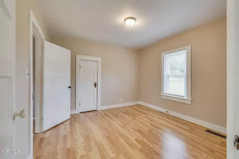 Bedroom - 1774 Highway 93 Fall Branch Tn 37656, Fall Branch, TN 37656 photo 1 of 5