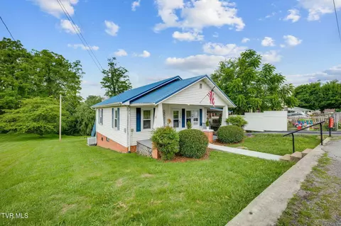 Exterior - 1774 Highway 93 Fall Branch Tn 37656, Fall Branch, TN 37656 photo 1 of 4