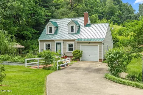 Exterior - 71 Thistle Cove Greeneville Tn 37745, Greeneville, TN 37745 photo 2 of 21