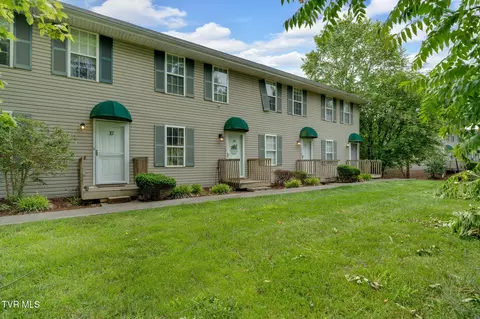 38 Lake Village Court 38 Johnson City Tn 37601, Johnson City, TN 37601