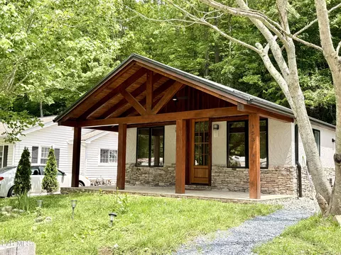 153 Hampton Creek Road Roan Mountain Tn 37687, Roan Mountain, TN 37687