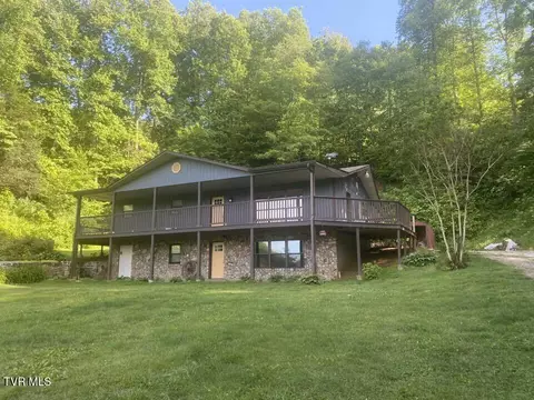 261 Rainbolt Street Butler Tn 37640, Butler, TN 37640