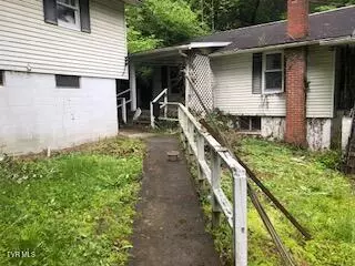 2493 Dickenson Highway Clintwood Va 24228, Clintwood, VA 24228