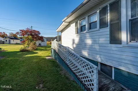 215 Clinchfield Avenue Erwin Tn 37650, Erwin, TN 37650 photo 11
