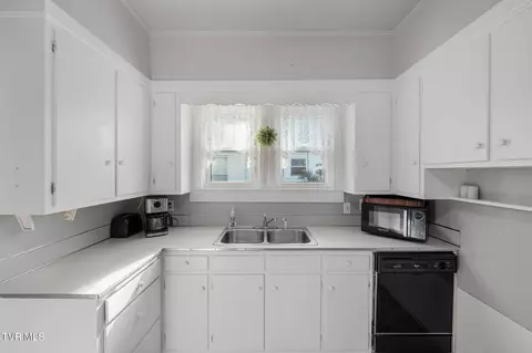 215 Clinchfield Avenue Erwin Tn 37650, Erwin, TN 37650 photo 31