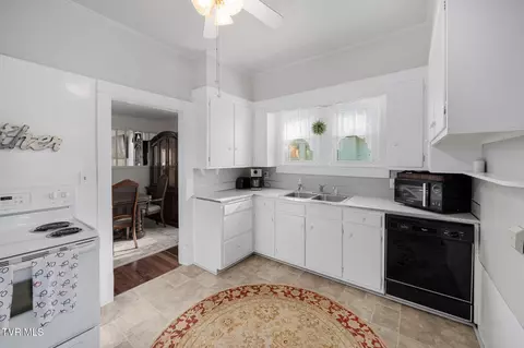 215 Clinchfield Avenue Erwin Tn 37650, Erwin, TN 37650 photo 33