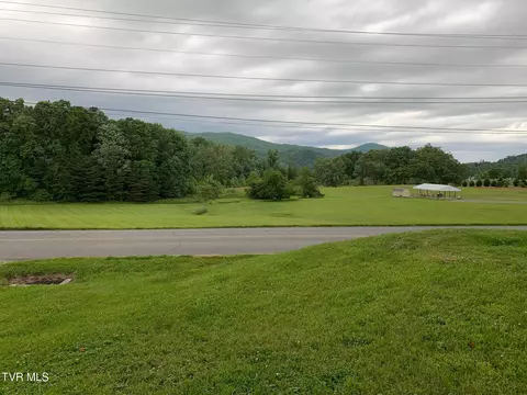 Exterior - 626 N Mohawk Drive Erwin Tn 37650, Erwin, TN 37650 photo 3 of 6