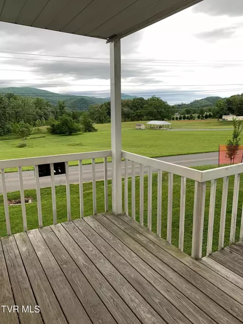 Exterior - 626 N Mohawk Drive Erwin Tn 37650, Erwin, TN 37650 photo 4 of 6