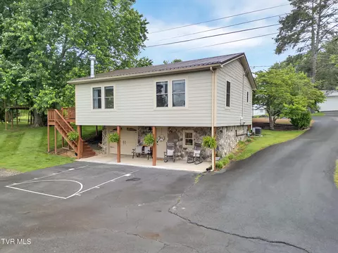 1564 Highway 394 Blountville Tn 37617, Blountville, TN 37617