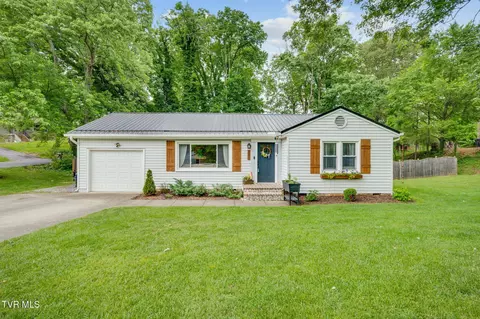 2300 Stuart Drive Kingsport Tn 37664, Kingsport, TN 37664