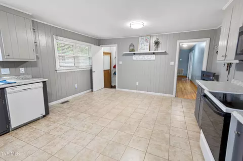 Other - 285 Cherokee Road Bristol Va 24201, Bristol, VA 24201 photo 8 of 15