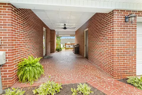 Exterior - 285 Cherokee Road Bristol Va 24201, Bristol, VA 24201 photo 11 of 12