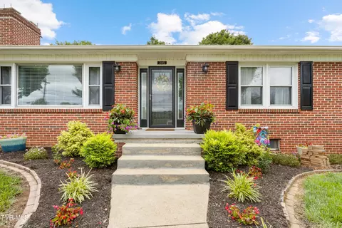 Exterior - 285 Cherokee Road Bristol Va 24201, Bristol, VA 24201 photo 4 of 12