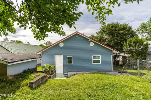 Exterior - 1605 E Fairview Avenue Johnson City Tn 37601, Johnson City, TN 37601 photo 11 of 12