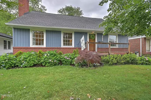 1449 Warpath Drive Kingsport Tn 37664, Kingsport, TN 37664