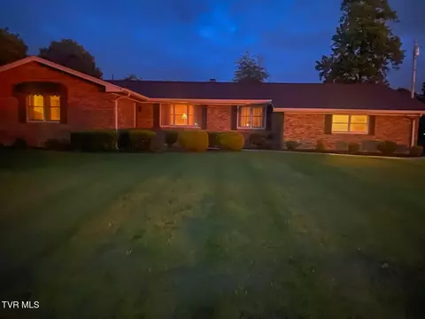 424 Jonesboro Road Piney Flats Tn 37686, Piney Flats, TN 37686