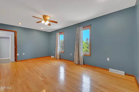 Bedroom - 385 Lori Circle Chuckey Tn 37641, Chuckey, TN 37641 photo 1 of 11