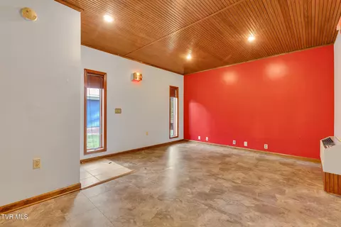Living - 385 Lori Circle Chuckey Tn 37641, Chuckey, TN 37641 photo 10 of 10