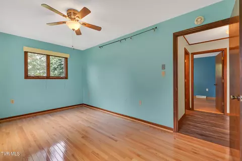 Bedroom - 385 Lori Circle Chuckey Tn 37641, Chuckey, TN 37641 photo 5 of 11