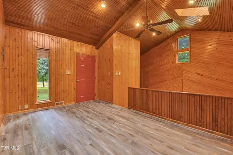 Entry Way - 385 Lori Circle Chuckey Tn 37641, Chuckey, TN 37641 photo 2 of 2
