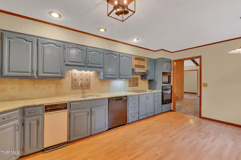 Kitchen - 385 Lori Circle Chuckey Tn 37641, Chuckey, TN 37641 photo 2 of 4