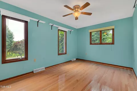 Bedroom - 385 Lori Circle Chuckey Tn 37641, Chuckey, TN 37641 photo 6 of 11