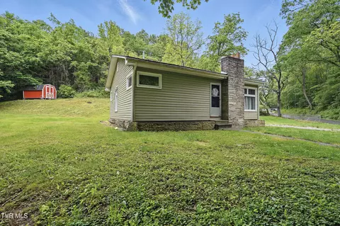 1002 Seven Springs Hollow Road Castlewood Va 24224, Castlewood, VA 24224