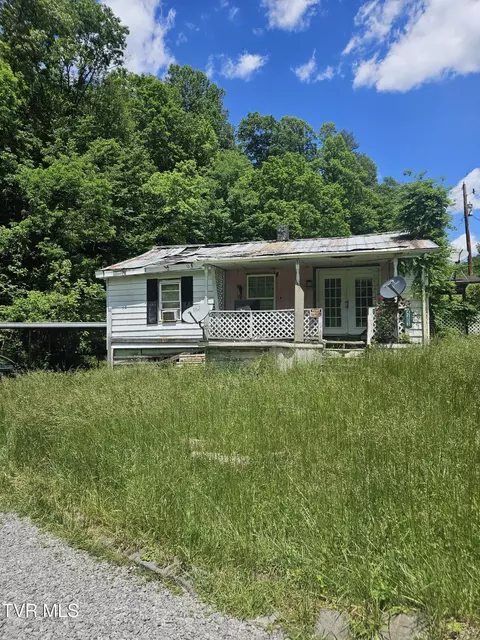 4203 Russell Creek Road Saint Paul Va 24283, Saint Paul, VA 24283