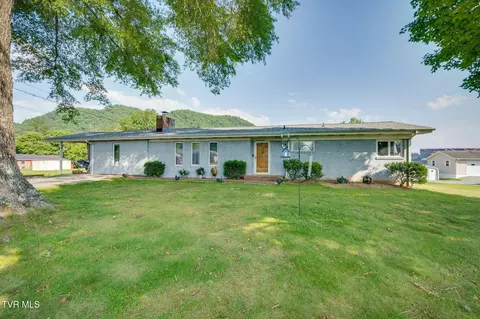 200 Windy Hills Drive Bristol Tn 37620, Bristol, TN 37620