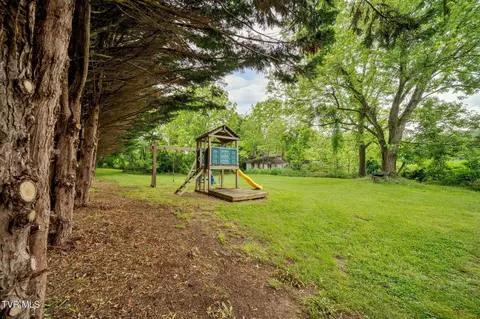 Exterior - 806 NE Wayne Avenue 6 Abingdon Va 24210, Abingdon, VA 24210 photo 6 of 8