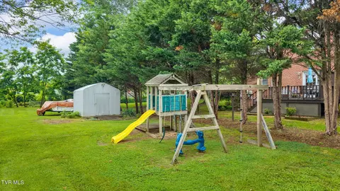 Exterior - 806 NE Wayne Avenue 6 Abingdon Va 24210, Abingdon, VA 24210 photo 1 of 8