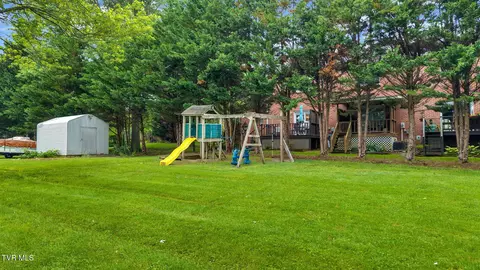 Exterior - 806 NE Wayne Avenue 6 Abingdon Va 24210, Abingdon, VA 24210 photo 2 of 8
