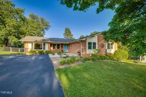 1802 Fairway Drive Johnson City Tn 37601, Johnson City, TN 37601