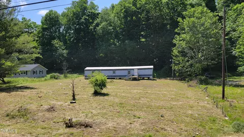 8658 Hwy 421 S Trade Tn 37691, Trade, TN 37691