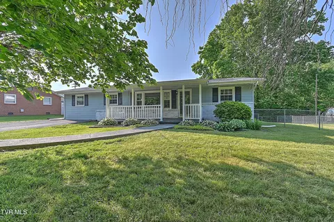 125 Cedar Valley Road Bristol Tn 37620, Bristol, TN 37620