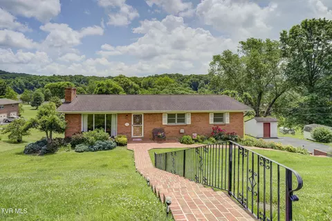 296 Redstone Drive Bluff City Tn 37618, Bluff City, TN 37618