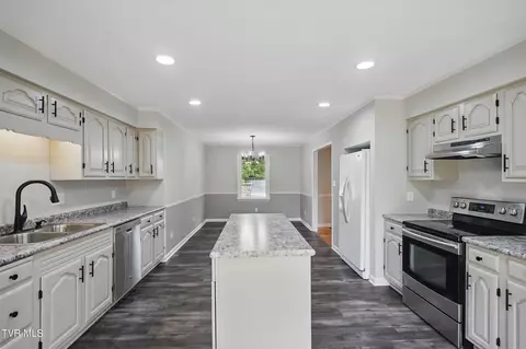 Kitchen - 5530 Paramont Road Wise Va 24293, Wise, VA 24293 photo 3 of 4
