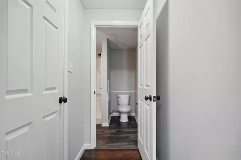 Entry Way - 5530 Paramont Road Wise Va 24293, Wise, VA 24293 photo 4 of 4