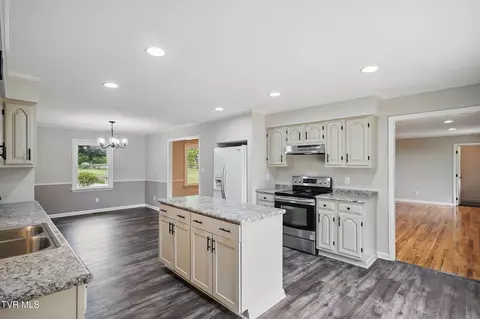 Kitchen - 5530 Paramont Road Wise Va 24293, Wise, VA 24293 photo 2 of 4