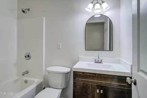 Bath - 312 Stockyard Road Telford Tn 37690, Telford, TN 37690 photo 1 of 7