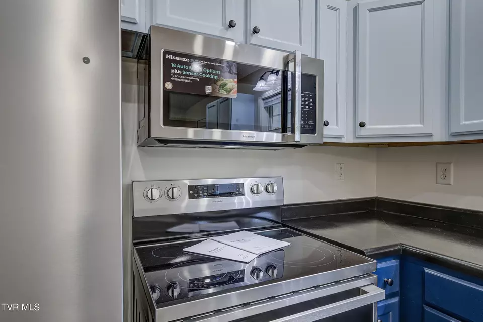 Kitchen - 312 Stockyard Road Telford Tn 37690, Telford, TN 37690 photo 2 of 3