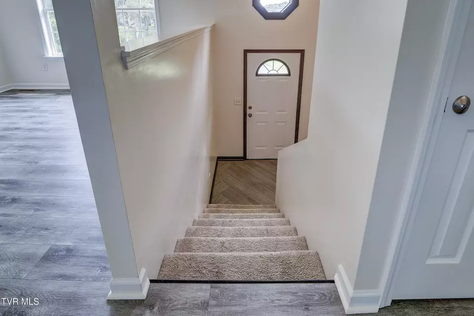 Entry Way - 312 Stockyard Road Telford Tn 37690, Telford, TN 37690 photo 2 of 3