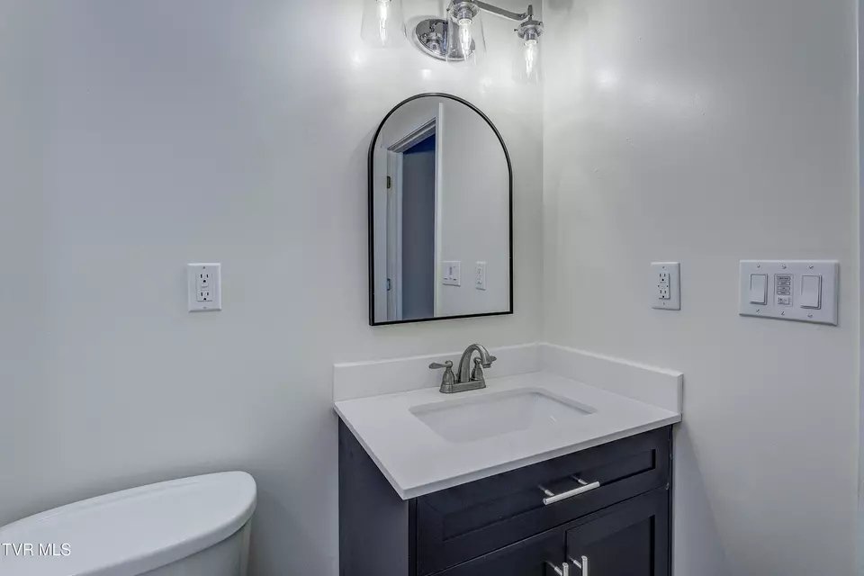 Bath - 312 Stockyard Road Telford Tn 37690, Telford, TN 37690 photo 4 of 7