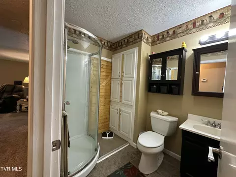 Bath - 550 Escape Mountain Road Hampton Tn 37658, Hampton, TN 37658 photo 2 of 6